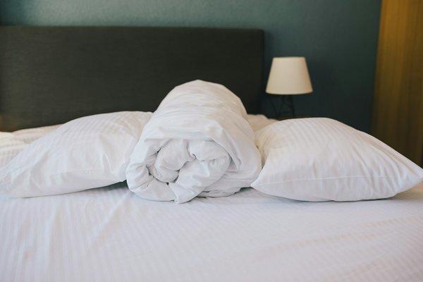 Linge de lit hôtel : le guide ultime pour un sommeil de qualité